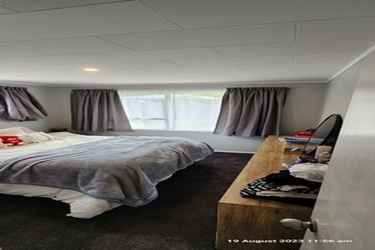 Photo of property in 1/80 Airlie Road, Plimmerton, Porirua, 5026