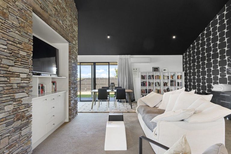 Photo of property in 52 Ludlow Drive, Huntingdon, Ashburton, 7774