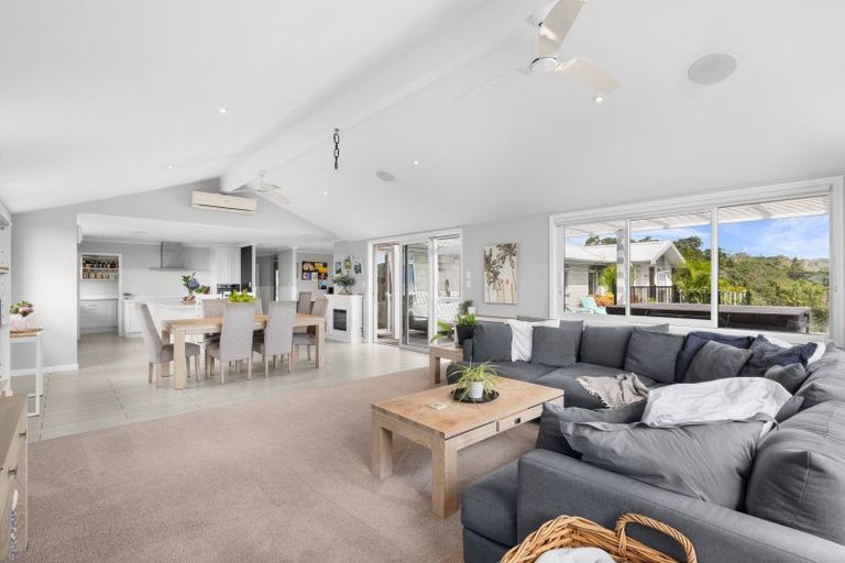 Photo of property in 33 Rua Road, Mangawhai, 0573