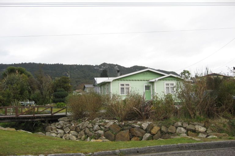 Photo of property in 17 Mcgowan Street, Runanga, 7803