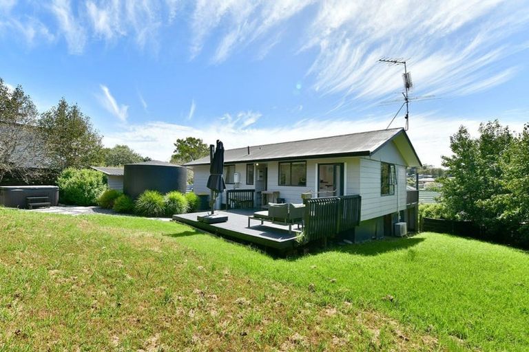 Photo of property in 41 Gledstane Road, Stanmore Bay, Whangaparaoa, 0932