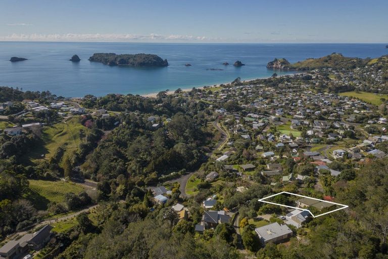 Photo of property in 10 Patricia Place, Hahei, Whitianga, 3591