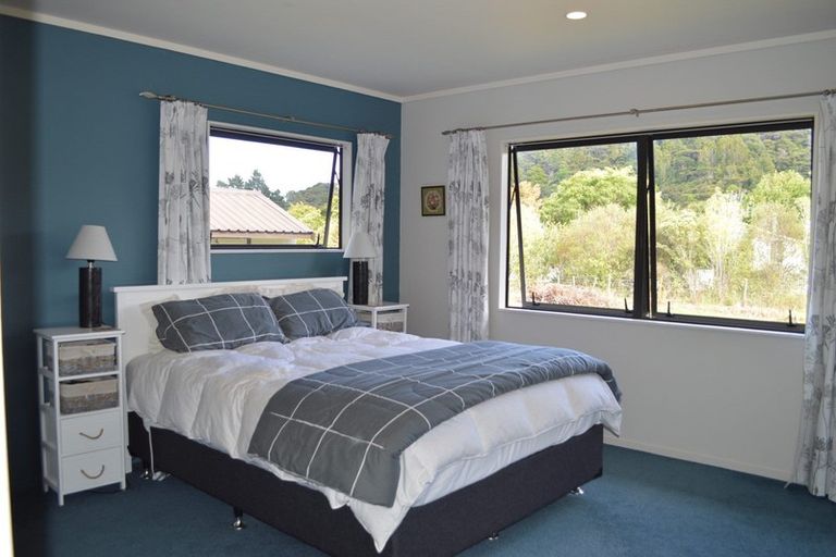 Photo of property in 45 Kauri Grove, Coromandel, 3506