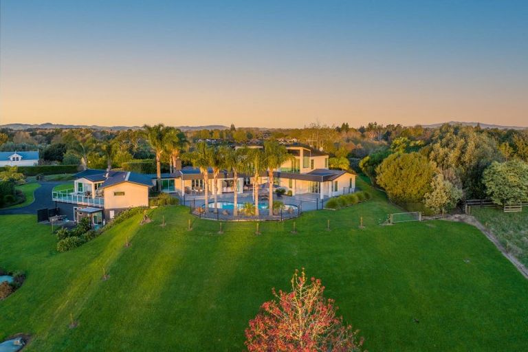 Photo of property in 42 Ryvington Lane, Tamahere, Hamilton, 3283