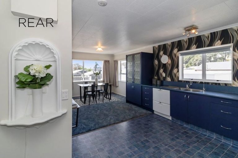 Photo of property in 21 Bulteel Street, New Plymouth, 4310