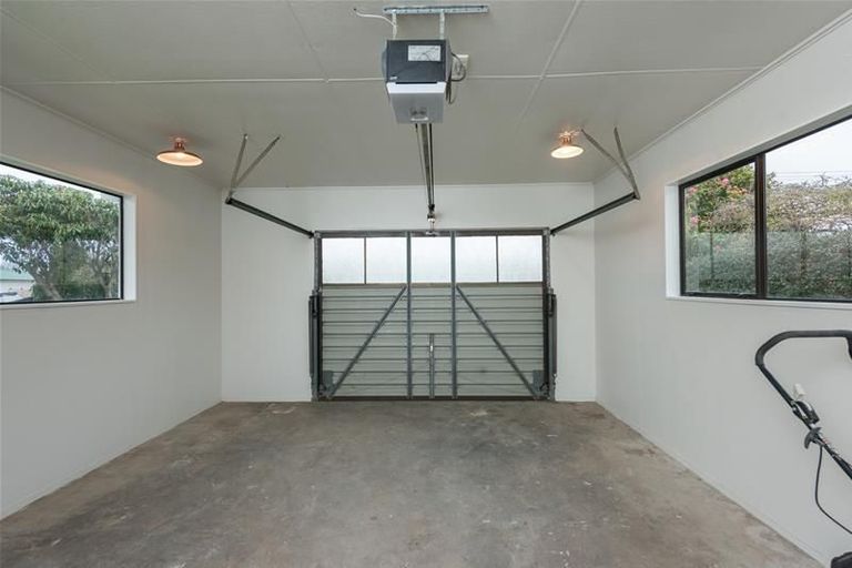 Photo of property in 56a Queen Road, Bellevue, Tauranga, 3110