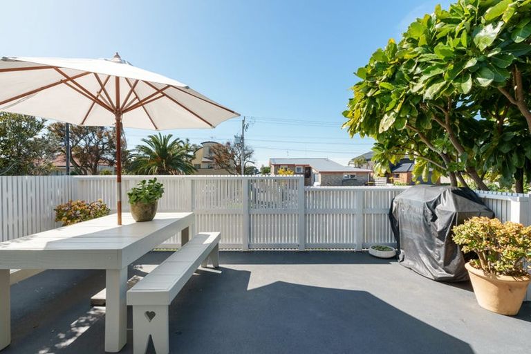 Photo of property in 290a Oceanbeach Road, Mount Maunganui, 3116