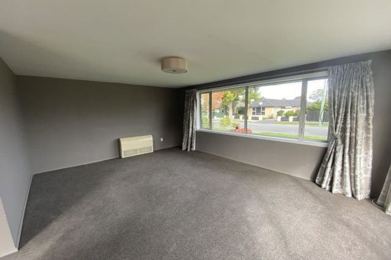Photo of property in 73 Wingate Street, Redwood, Christchurch, 8051