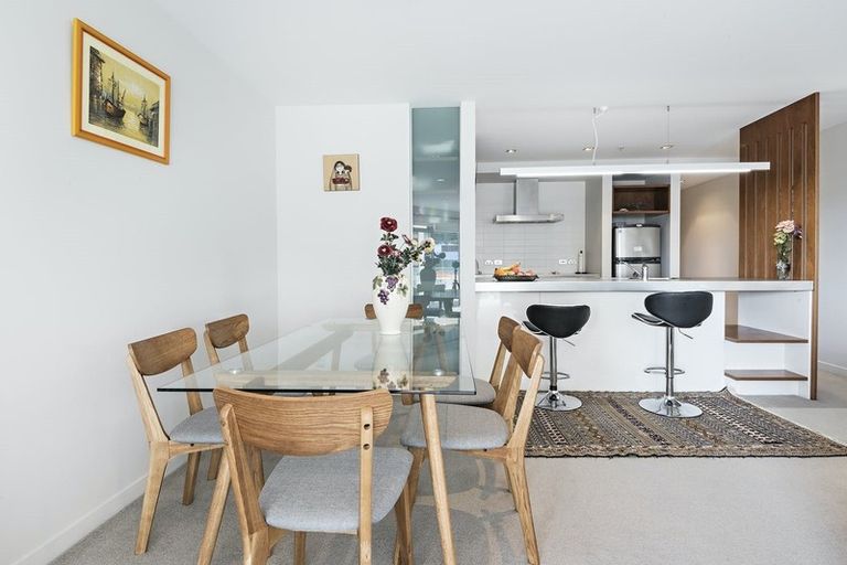 Photo of property in Piermont Apartments, 2a/82 Cable Street, Te Aro, Wellington, 6011