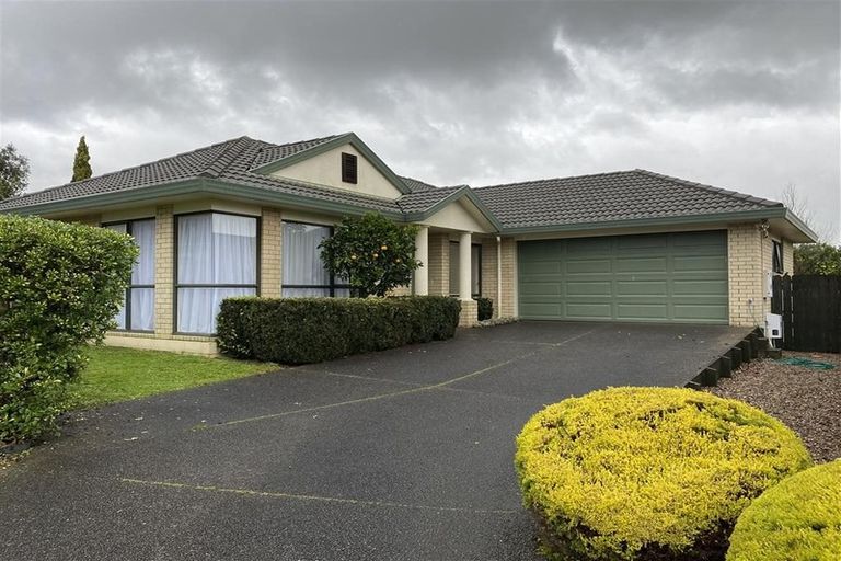 Photo of property in 11 Amylynn Place, East Tamaki, Auckland, 2016