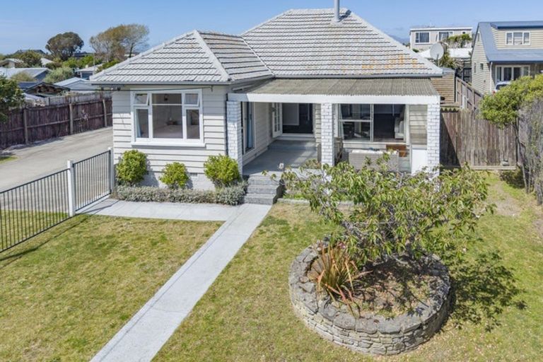 Photo of property in 8 Pandora Street, North New Brighton, Christchurch, 8083