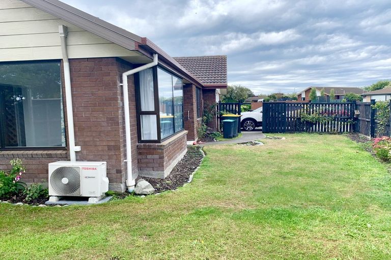 Photo of property in 1/65 Donnington Street, Parklands, Christchurch, 8083