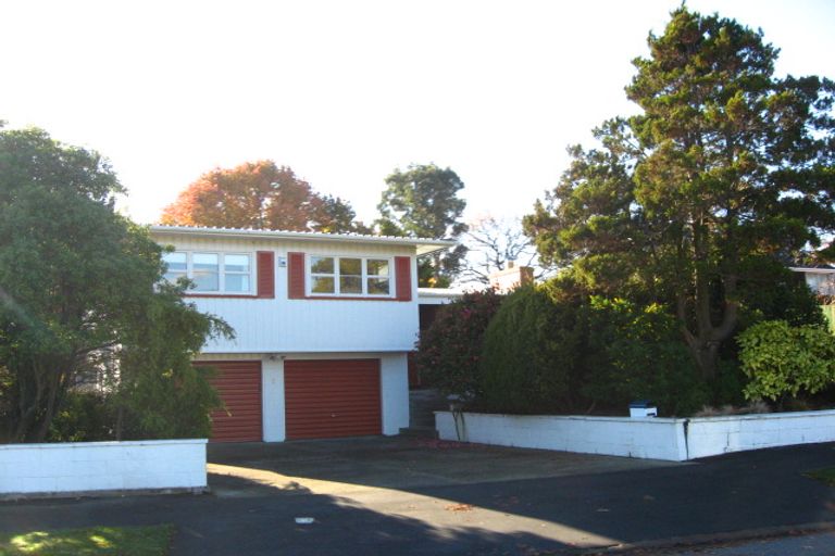 Photo of property in 6 Hurunui Street, Cracroft, Christchurch, 8025