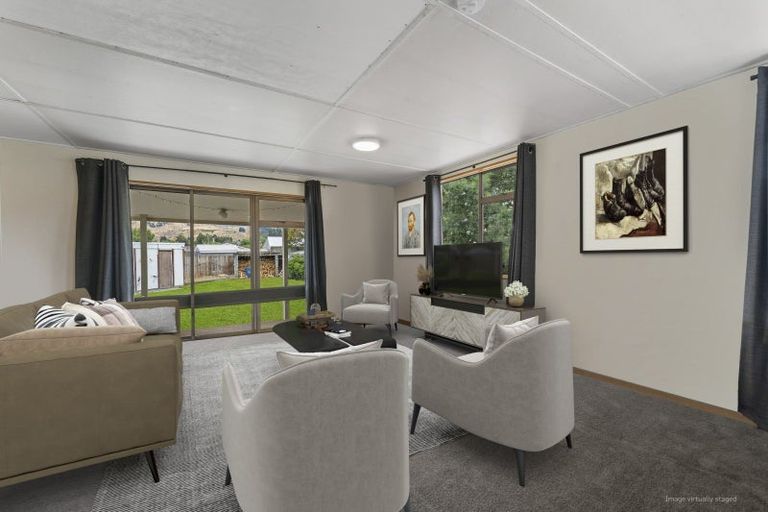 Photo of property in 16 Antimony Crescent, Cromwell, 9310