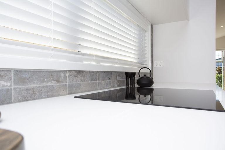 Photo of property in 37 Saint Pauls Drive, Brookfield, Tauranga, 3110