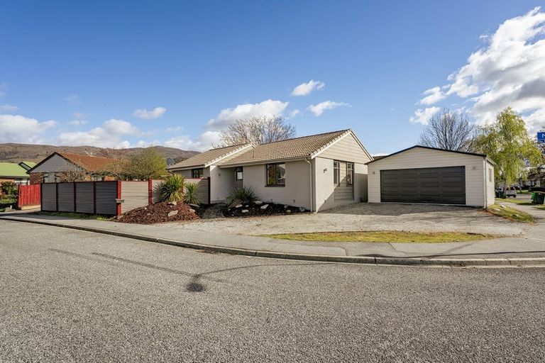 Photo of property in 1 Marsh Place, Cromwell, 9310