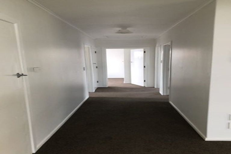 Photo of property in 21 Churchill Avenue, Feilding, 4702