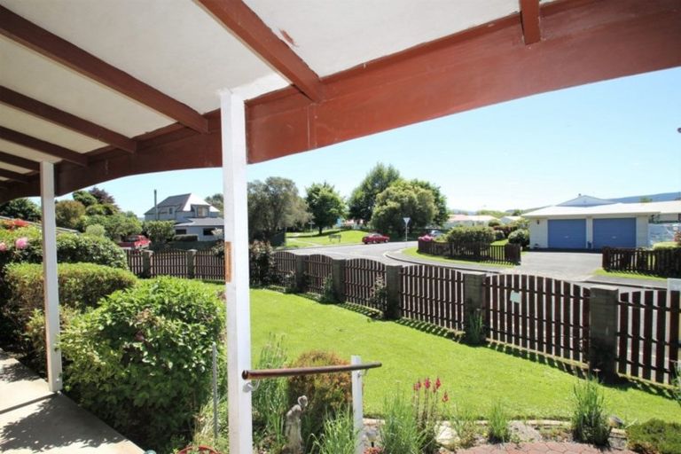 Photo of property in 26 Cedar Crescent, Mosgiel, 9024