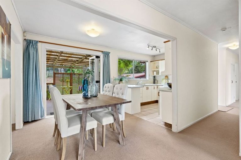 Photo of property in 86 Stredwick Drive, Torbay, Auckland, 0630