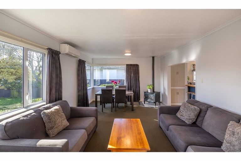 Photo of property in 94 Racecourse Road, Sockburn, Christchurch, 8042