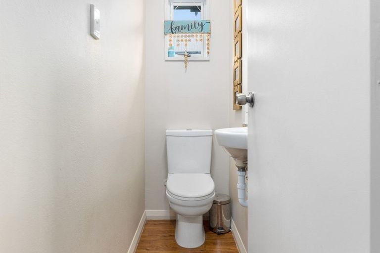 Photo of property in 57 Cumnor Terrace, Woolston, Christchurch, 8023