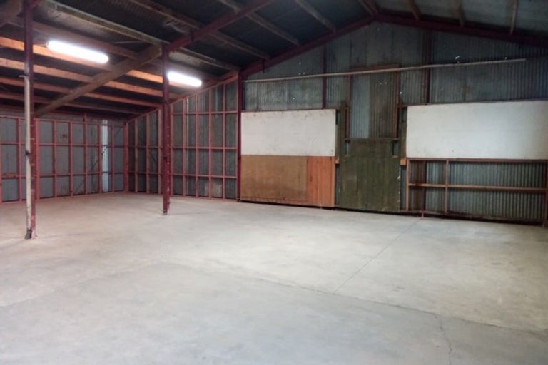 Photo of property in 580 Burtt Road, Runciman, Drury, 2578