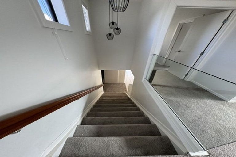 Photo of property in 11 Manor Park, Sunnyhills, Auckland, 2010