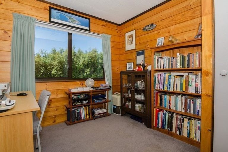 Photo of property in 15 Wiseley Road, Hobsonville, Auckland, 0618