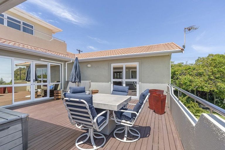 Photo of property in 50 Leslie Street, Waitara, 4320