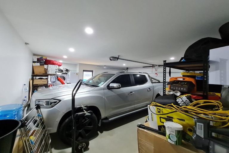 Photo of property in 115 Karepiro Drive, Stanmore Bay, Whangaparaoa, 0932