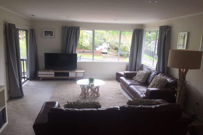 Photo of property in 16 Gerontius Glade, Torbay, Auckland, 0630