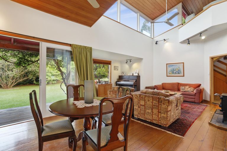 Photo of property in 161 Atkinson Road, Titirangi, Auckland, 0604