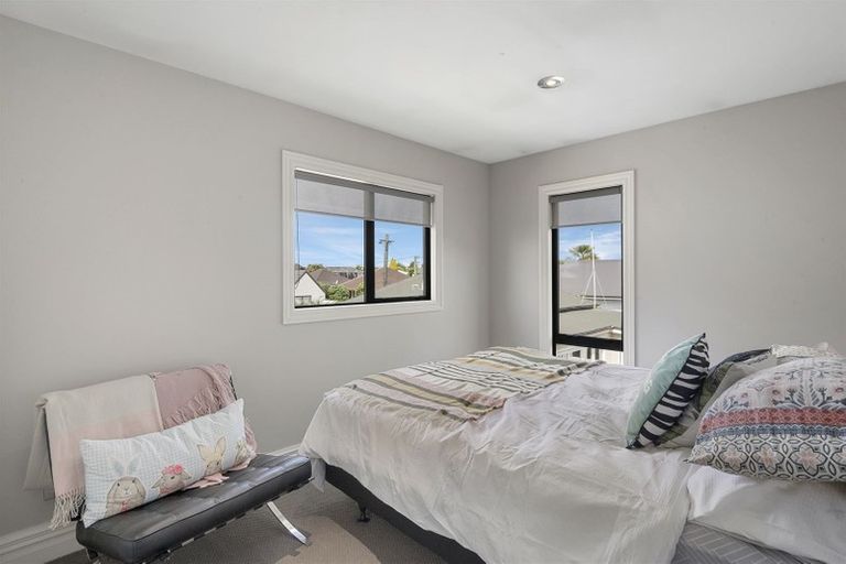 Photo of property in 85a Abberley Crescent, St Albans, Christchurch, 8014