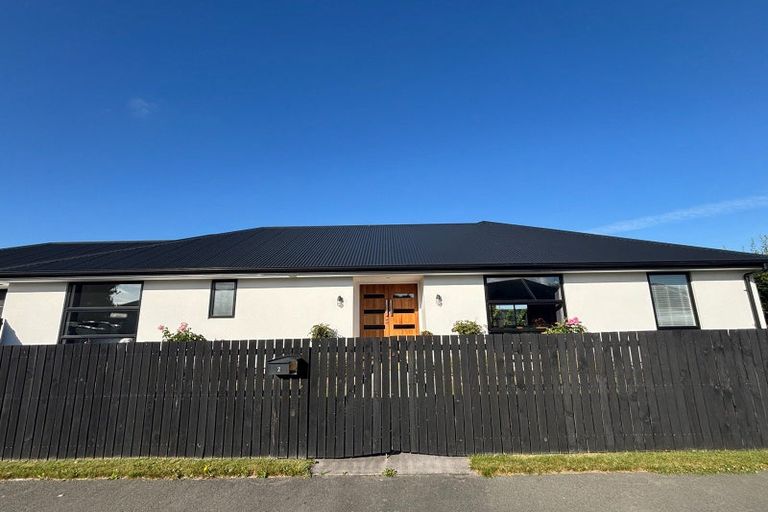 Photo of property in 2 Friel Lane, Mairehau, Christchurch, 8013