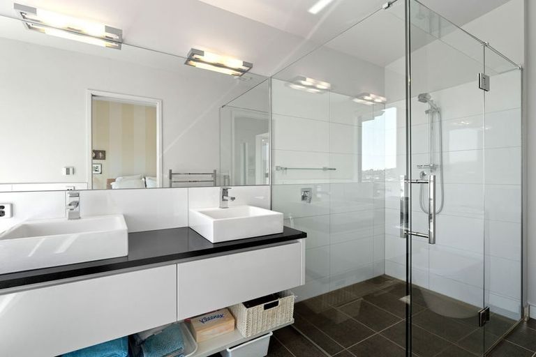 Photo of property in 6/5 The Moorings, Two Mile Bay, Taupo, 3330