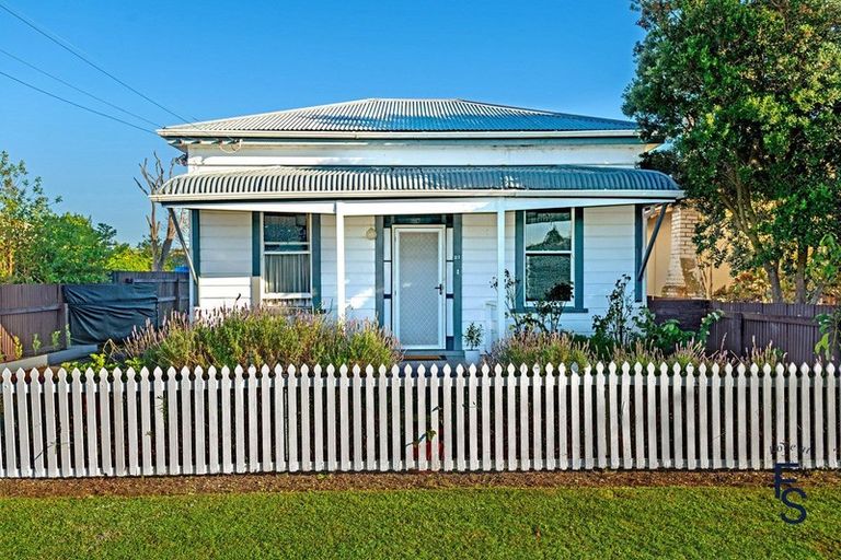 Photo of property in 21 Wellington Street, Te Hapara, Gisborne, 4010