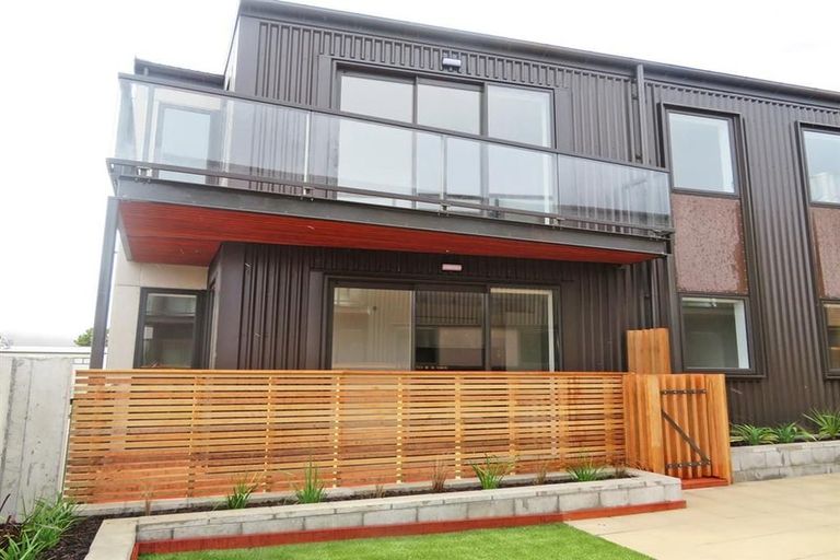 Photo of property in The Firemans Apartments, 109/321 Jackson Street, Petone, Lower Hutt, 5012