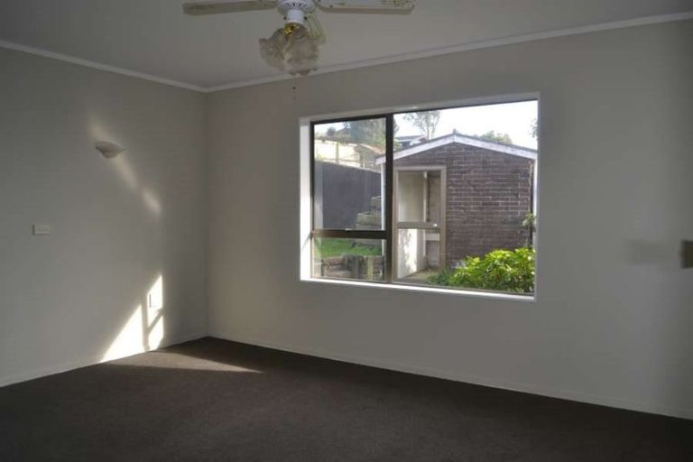 Photo of property in 16 Tiverton Crescent, Whalers Gate, New Plymouth, 4310