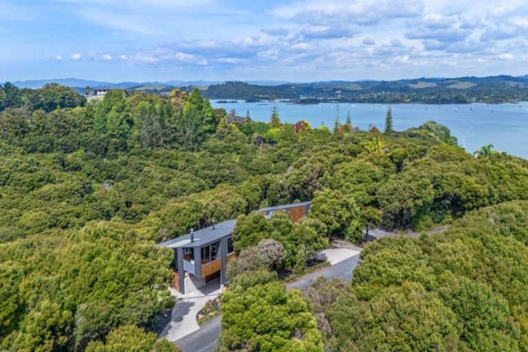 Photo of property in 3 Bush Point Road, Kerikeri, 0294