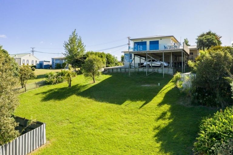Photo of property in 22 Cullen Street, Mangawhai Heads, Mangawhai, 0505