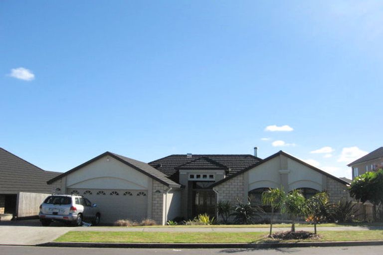 Photo of property in 260 Hill Road, The Gardens, Auckland, 2105