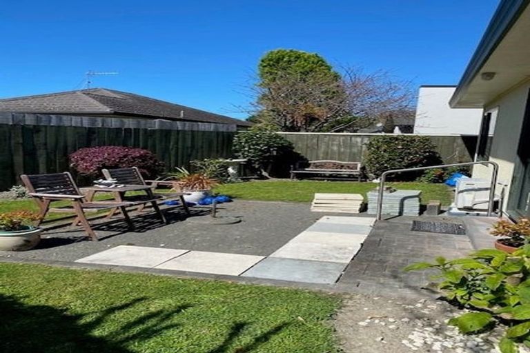 Photo of property in 2/28 Park Road, Greenmeadows, Napier, 4112