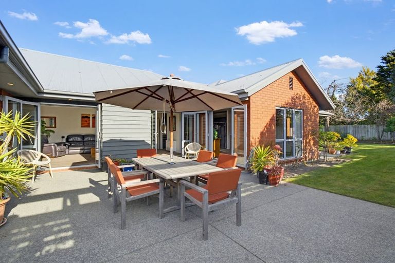 Photo of property in 35 Heathridge Place, Lincoln, 7608