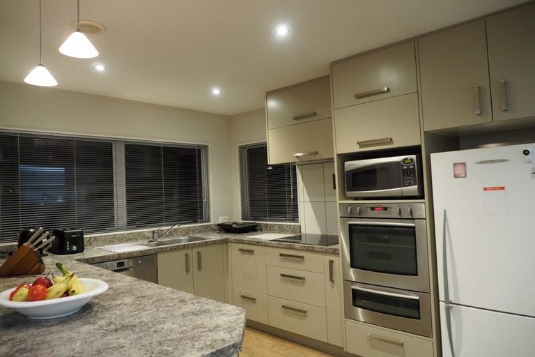 Photo of property in 8 Amner Place, Bluff Hill, Napier, 4110