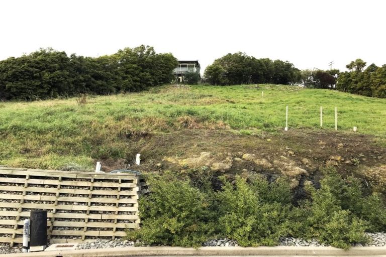 Photo of property in 1 Francis James Lane, Redcliffs, Christchurch, 8081