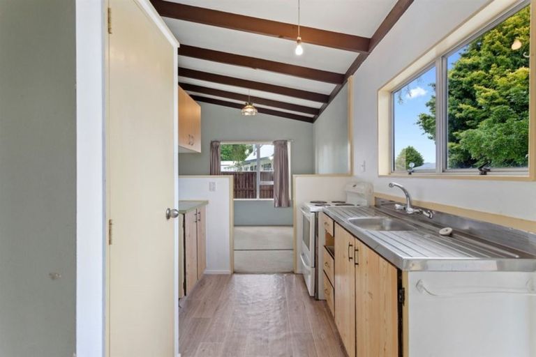 Photo of property in 17 Wikepa Place, Whakatane, 3120