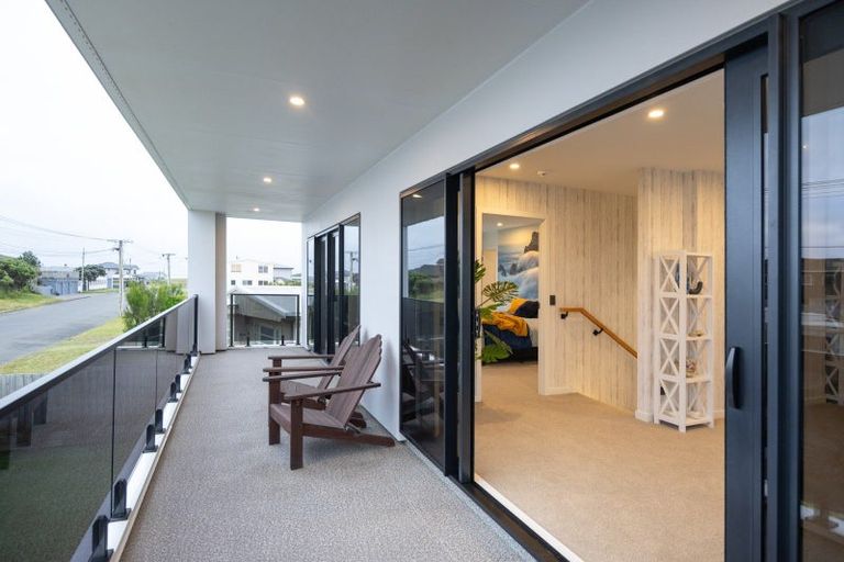 Photo of property in 29a Marine Parade South, Foxton Beach, Foxton, 4815