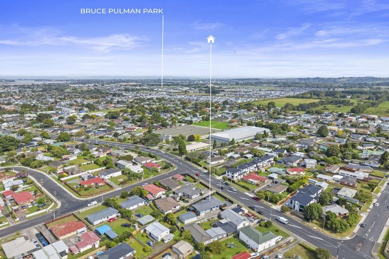 Photo of property in 143 Clevedon Road, Papakura, 2110