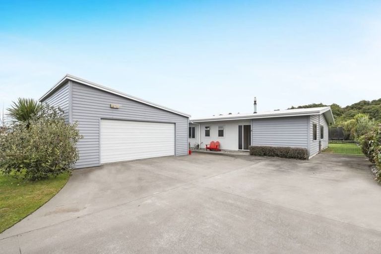 Photo of property in 23 Pukeko Way, Kinloch, Taupo, 3377