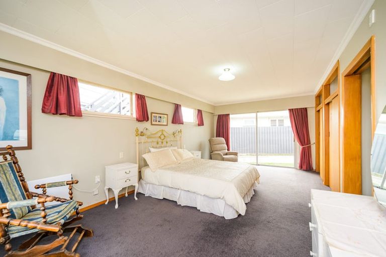 Photo of property in 54 Lockhart Avenue, Milson, Palmerston North, 4414